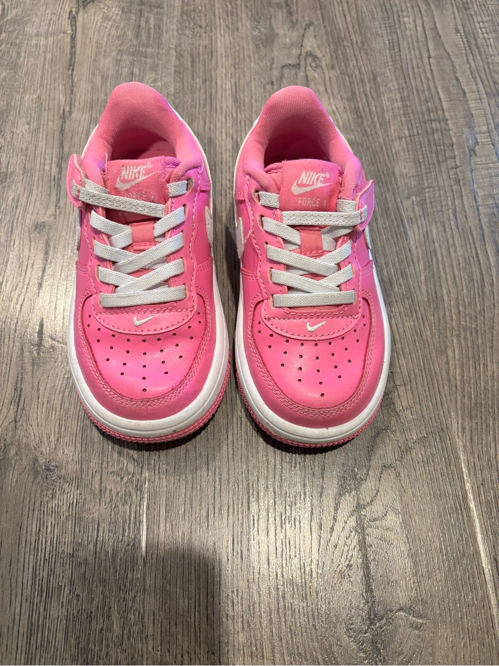 Nike Kids Pink Low-Top Sneakers with White Accents